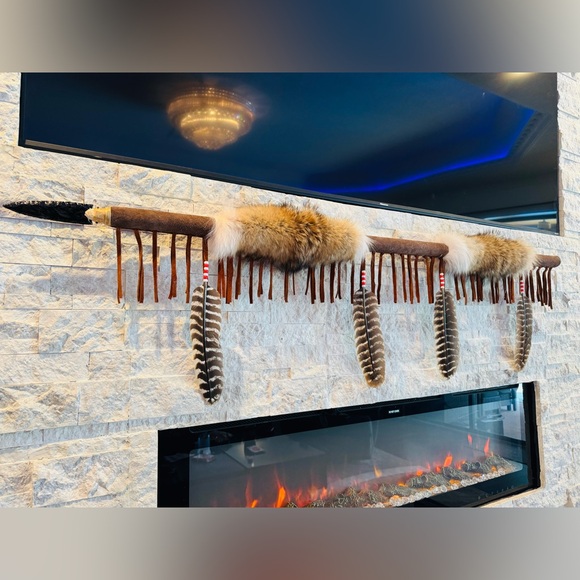 62” hand made tribal coyote spear. By enrolled member of the Cherokee tribe - Picture 4 of 4